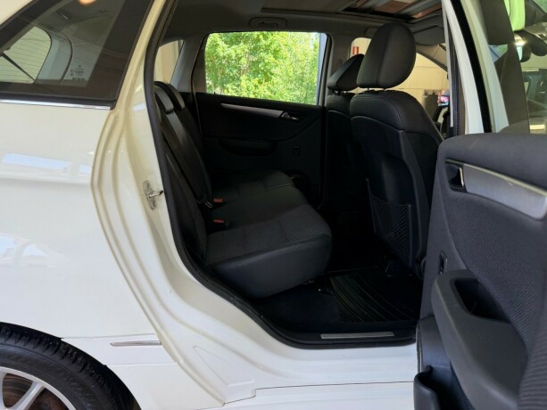 mercedes-benz-b-klasse-bensin-2009-big-16