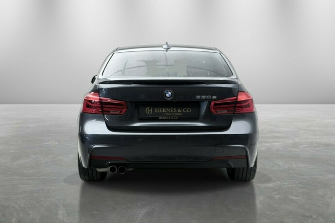 bmw-3-serie-elektrisitetbensin-2018-big-7