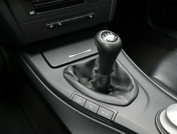 bmw-m3-bensin-2007-big-19