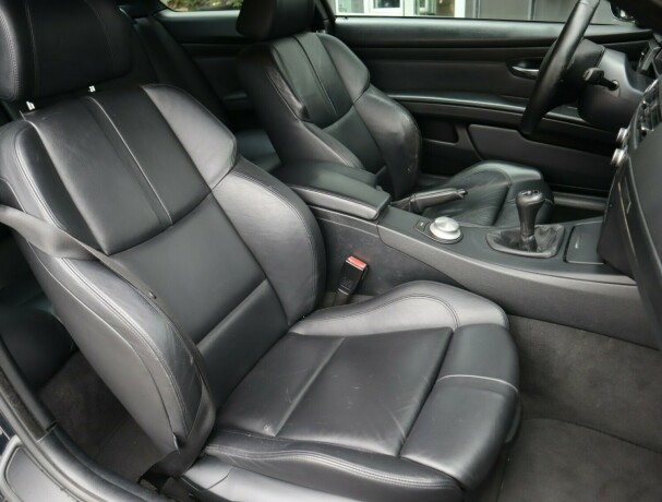 bmw-m3-bensin-2007-big-18