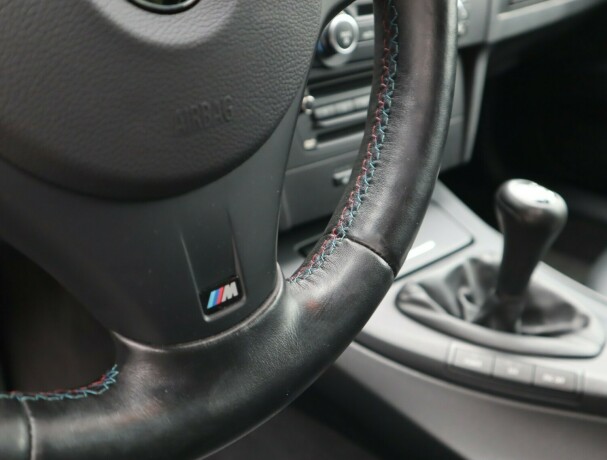 bmw-m3-bensin-2007-big-20