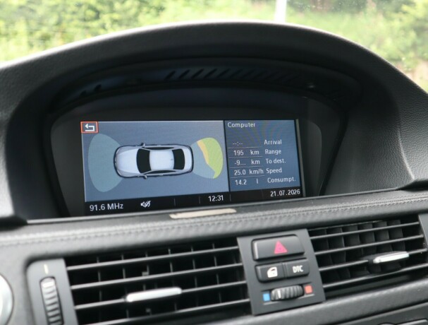 bmw-m3-bensin-2007-big-35