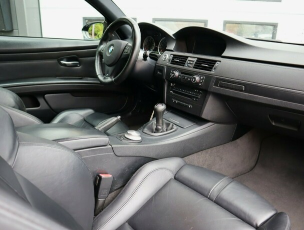 bmw-m3-bensin-2007-big-17