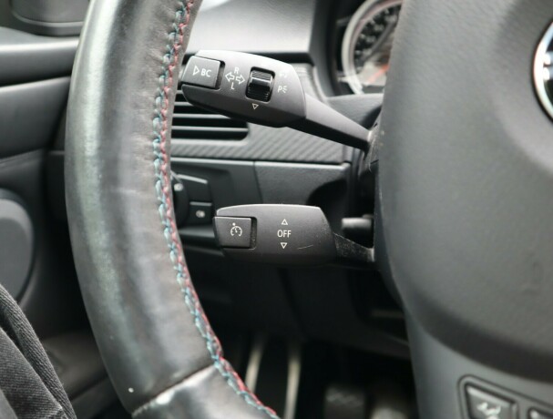 bmw-m3-bensin-2007-big-23