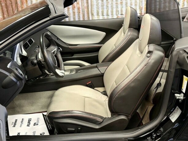 chevrolet-camaro-bensin-2012-big-20