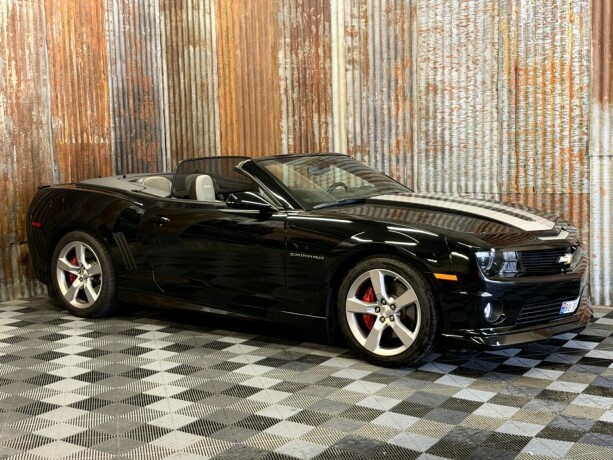 chevrolet-camaro-bensin-2012-big-3