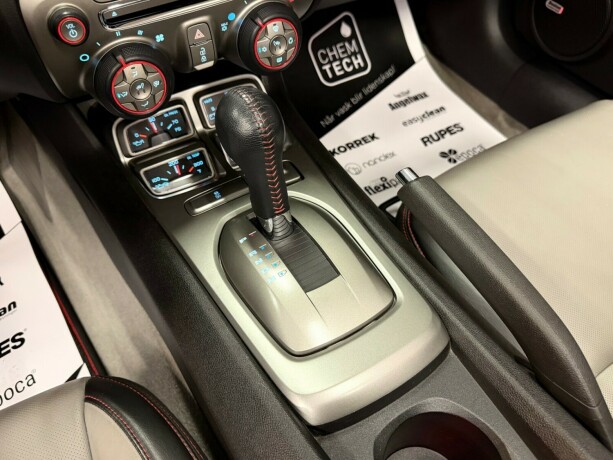 chevrolet-camaro-bensin-2012-big-34