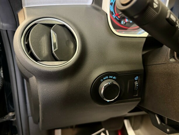 chevrolet-camaro-bensin-2012-big-31