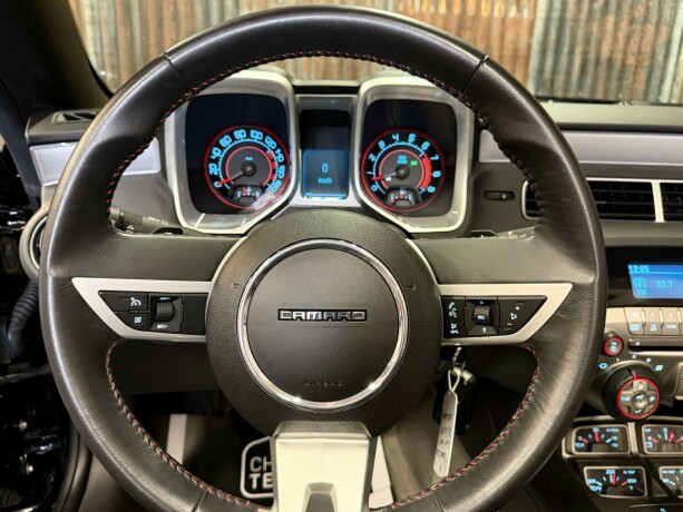 chevrolet-camaro-bensin-2012-big-27
