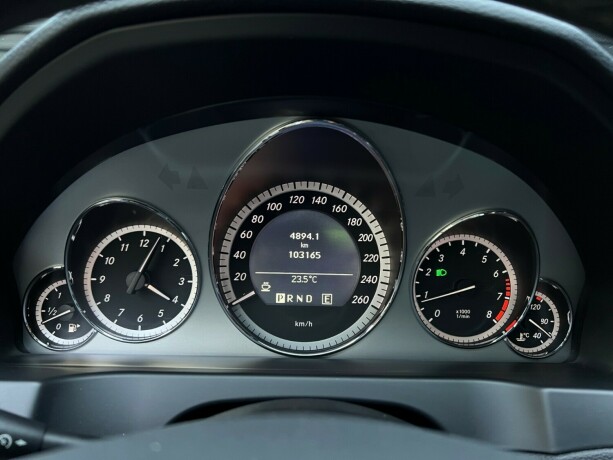 mercedes-benz-e-klasse-bensin-2011-big-13