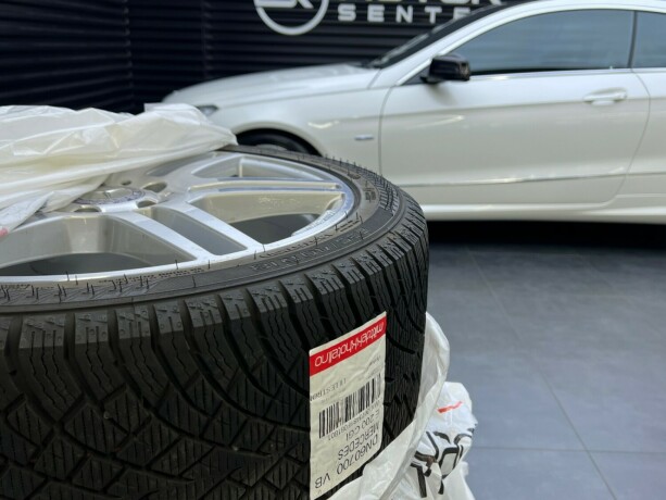 mercedes-benz-e-klasse-bensin-2011-big-33