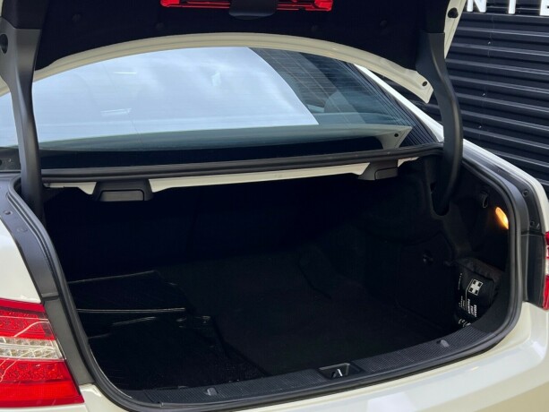 mercedes-benz-e-klasse-bensin-2011-big-32