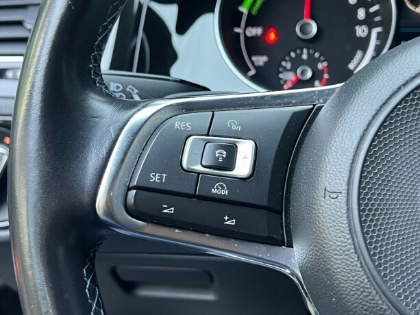 volkswagen-golf-elektrisitetbensin-2018-big-13