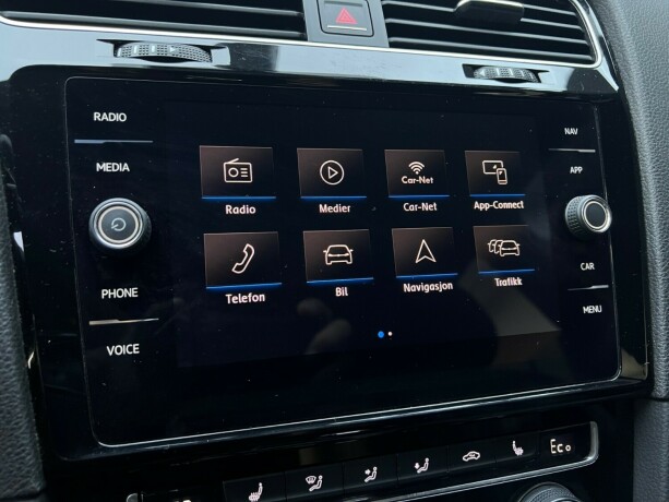 volkswagen-golf-elektrisitetbensin-2018-big-24