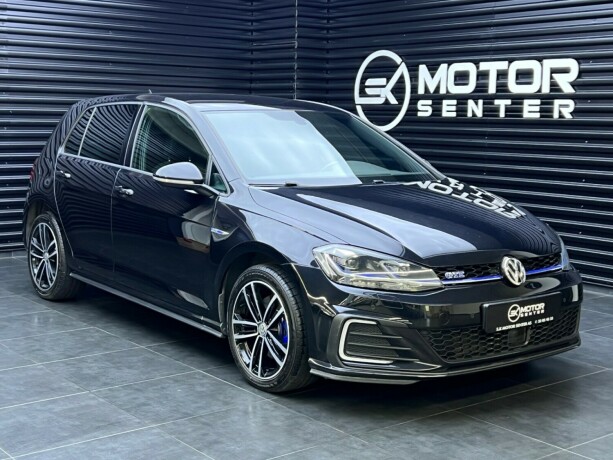 volkswagen-golf-elektrisitetbensin-2018-big-0