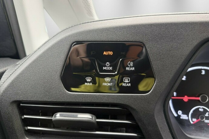 volkswagen-caddy-diesel-2021-big-28