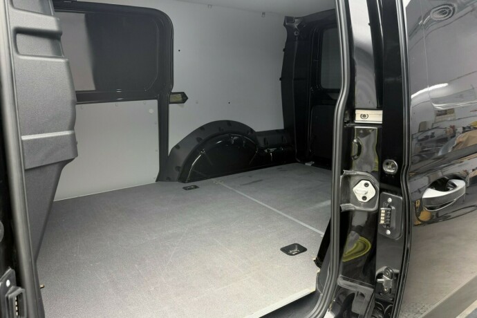 volkswagen-caddy-diesel-2021-big-11