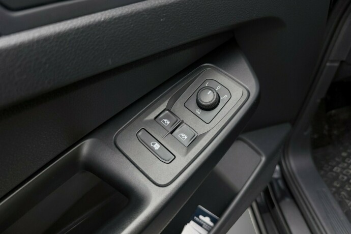 volkswagen-caddy-diesel-2021-big-26