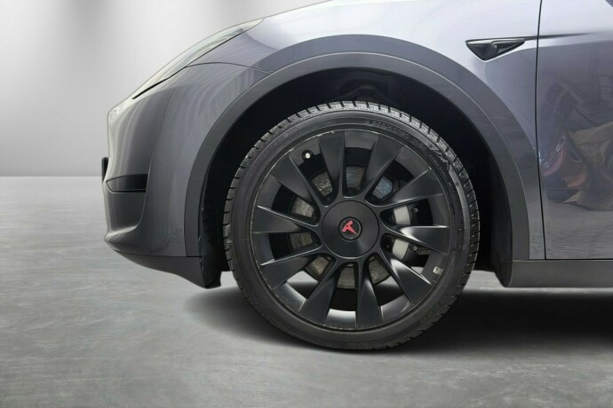 tesla-model-y-elektrisitet-2023-big-41
