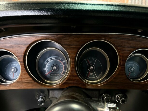 ford-mustang-bensin-1970-big-31
