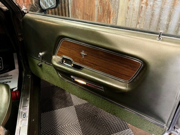 ford-mustang-bensin-1970-big-40