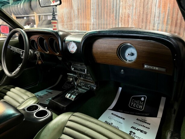 ford-mustang-bensin-1970-big-38