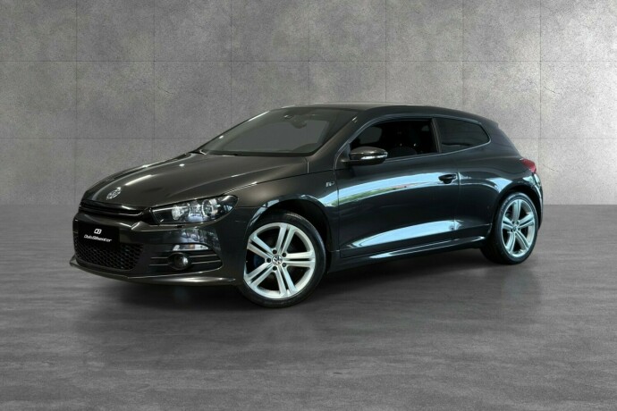 volkswagen-scirocco-bensin-2011-big-1