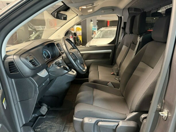 opel-vivaro-elektrisitet-2023-big-11