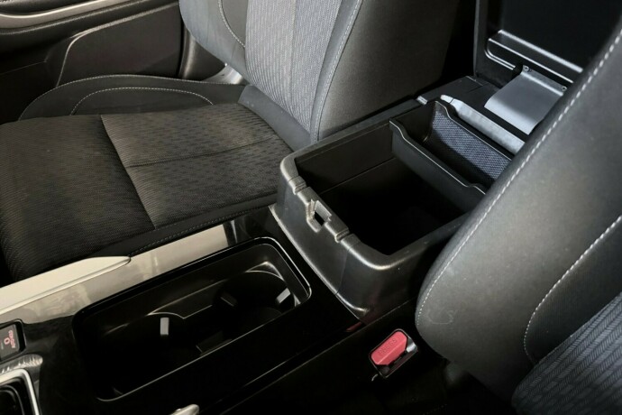 mitsubishi-eclipse-cross-elektrisitetbensin-2021-big-29