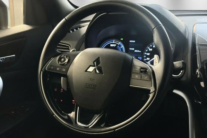 mitsubishi-eclipse-cross-elektrisitetbensin-2021-big-16