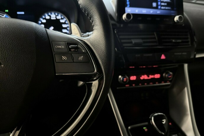 mitsubishi-eclipse-cross-elektrisitetbensin-2021-big-18
