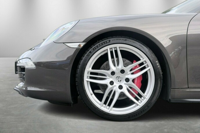 porsche-911-carrera-4s-bensin-2013-big-10