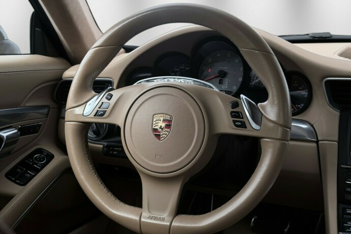 porsche-911-carrera-4s-bensin-2013-big-13
