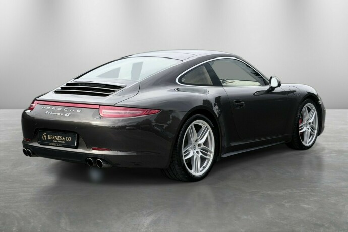 porsche-911-carrera-4s-bensin-2013-big-4
