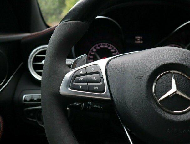 mercedes-benz-c43-bensin-2016-big-16