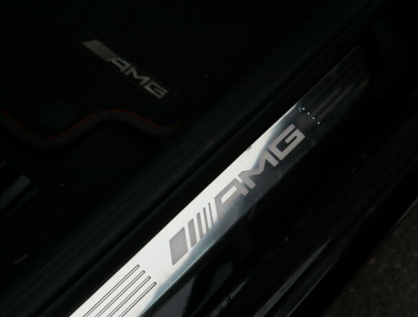 mercedes-benz-c43-bensin-2016-big-27
