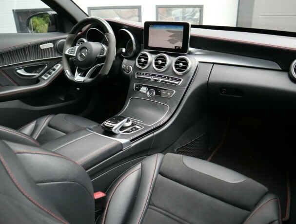 mercedes-benz-c43-bensin-2016-big-13