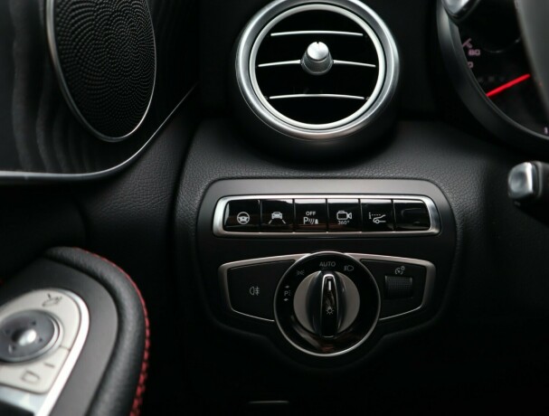 mercedes-benz-c43-bensin-2016-big-30
