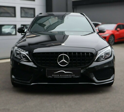 mercedes-benz-c43-bensin-2016-big-4