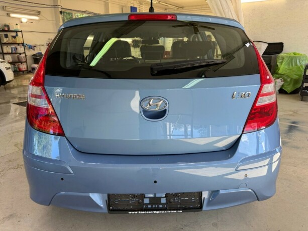 hyundai-i30-bensin-2011-big-4