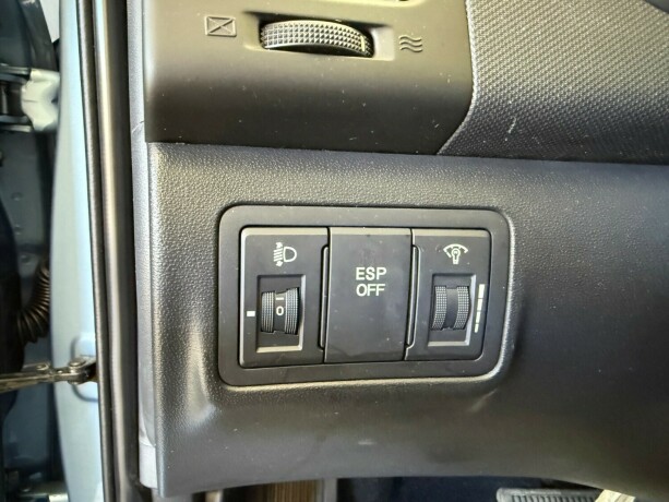 hyundai-i30-bensin-2011-big-18