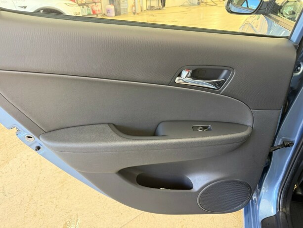 hyundai-i30-bensin-2011-big-16