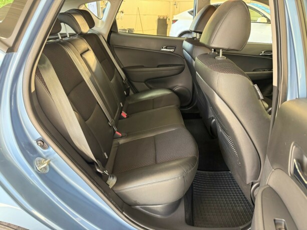 hyundai-i30-bensin-2011-big-12