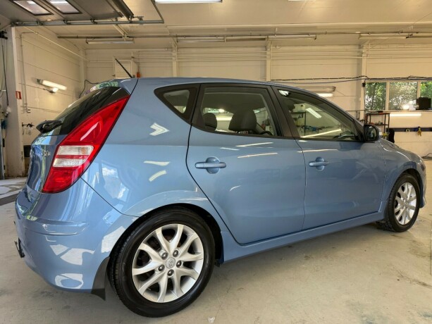 hyundai-i30-bensin-2011-big-5