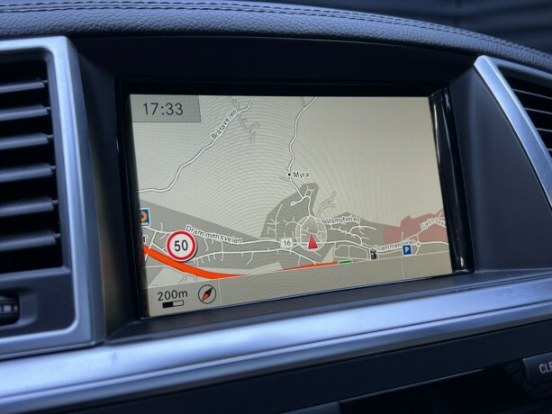 mercedes-benz-gl350-diesel-2014-big-15
