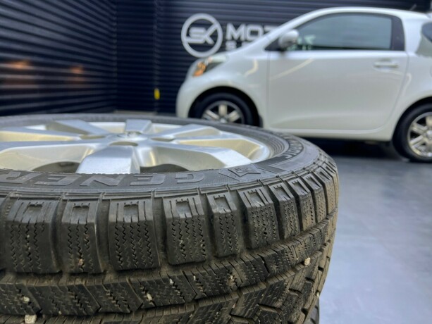 toyota-iq-bensin-2009-big-23