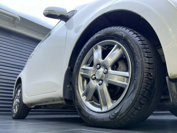 toyota-iq-bensin-2009-big-7