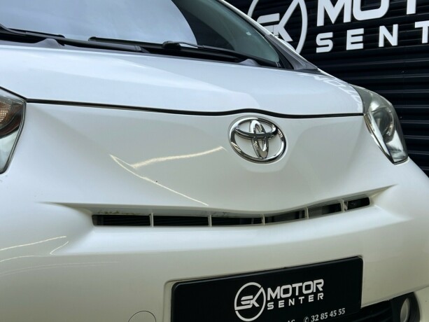 toyota-iq-bensin-2009-big-4