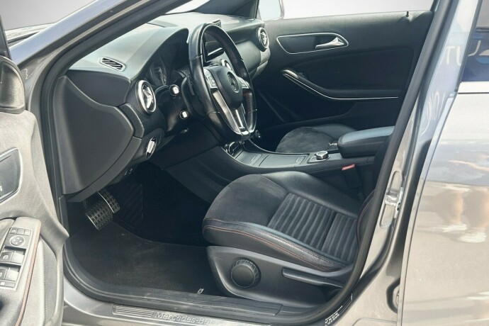 mercedes-benz-a200-diesel-2013-big-7