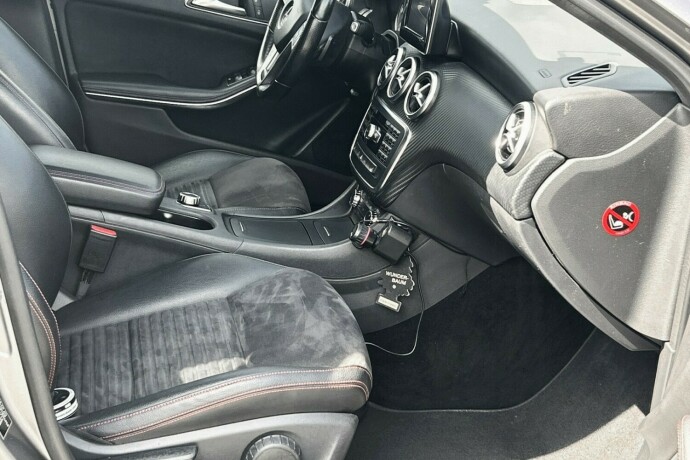 mercedes-benz-a200-diesel-2013-big-10
